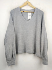 Buy online pre-used pre-loved 100% authentic & Original branded Unknown Brand (PJ-632) available in Pakistan. Top international brands avilable.