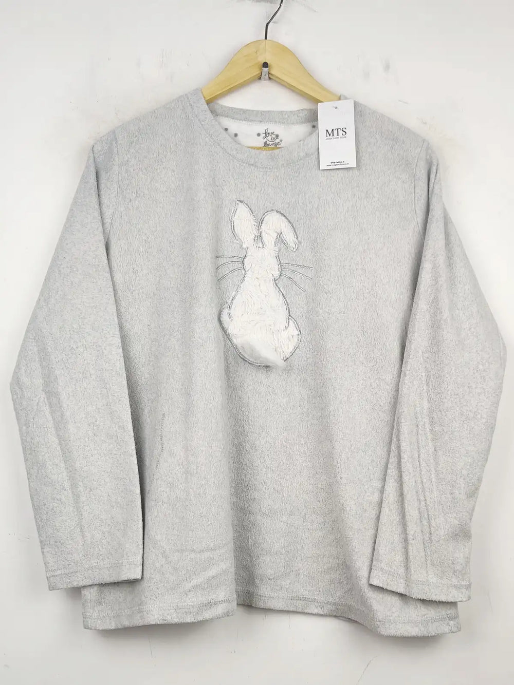 Buy online pre-used pre-loved 100% authentic & Original branded Love To Lounge (PJ-636) available in Pakistan. Top international brands avilable.
