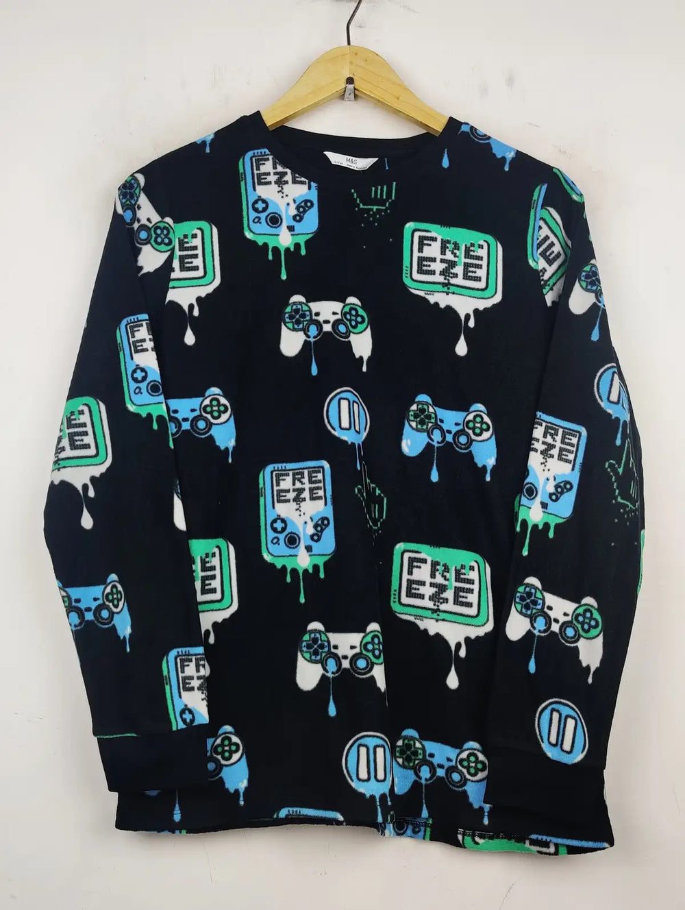 Buy online pre-used pre-loved 100% authentic & Original branded Marks & Spencer (PJ-650) available in Pakistan. Top international brands avilable.