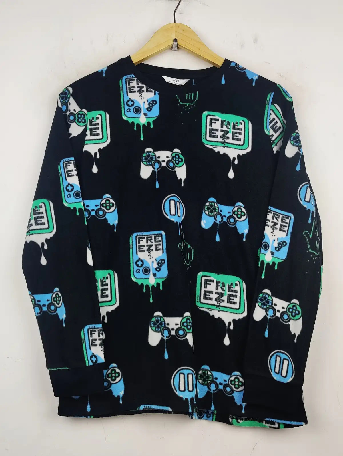 Buy online pre-used pre-loved 100% authentic & Original branded Marks & Spencer (PJ-650) available in Pakistan. Top international brands avilable.