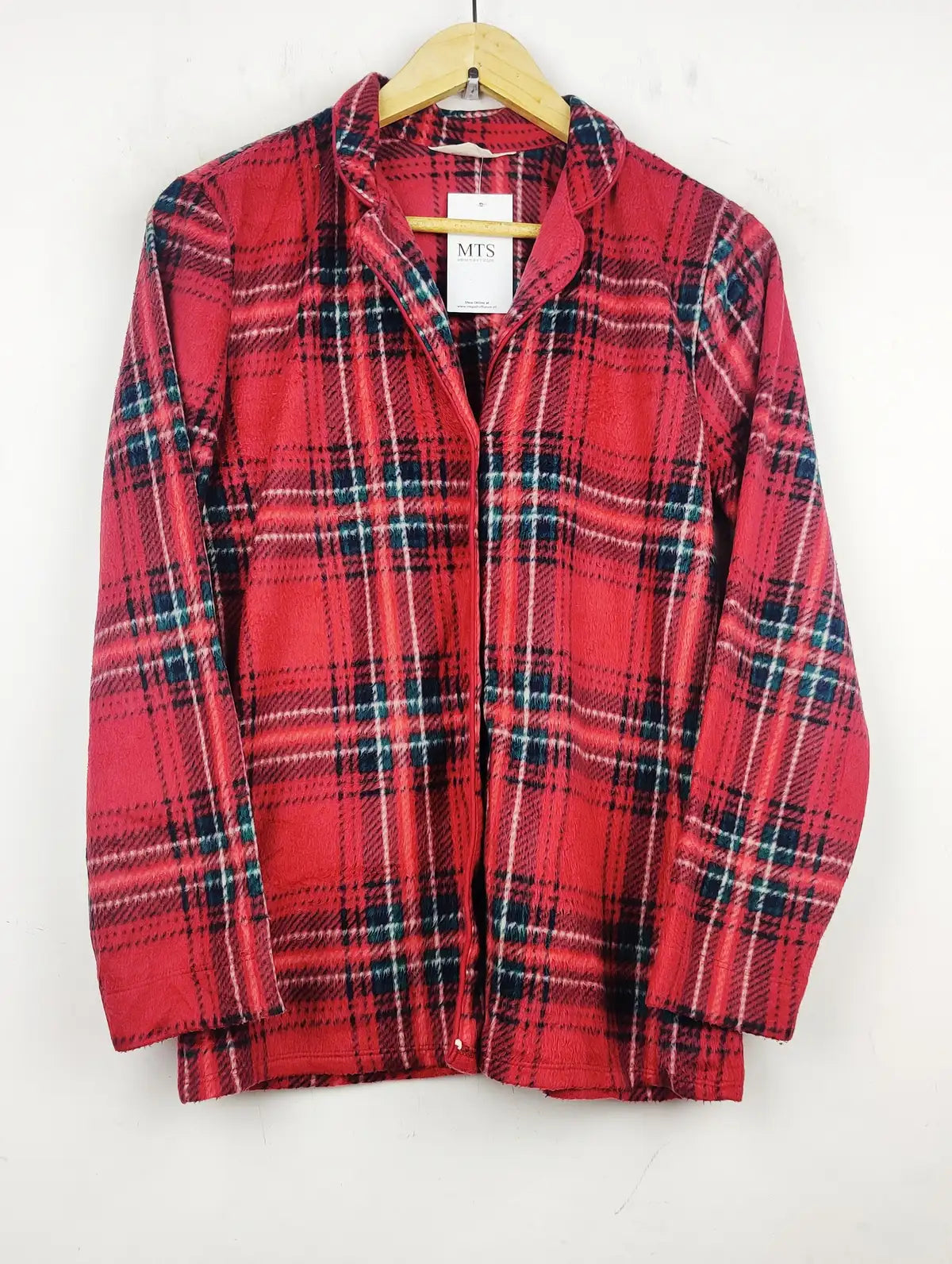 Buy online pre-used pre-loved 100% authentic & Original branded Marks & Spencer (PJ-656) available in Pakistan. Top international brands avilable.