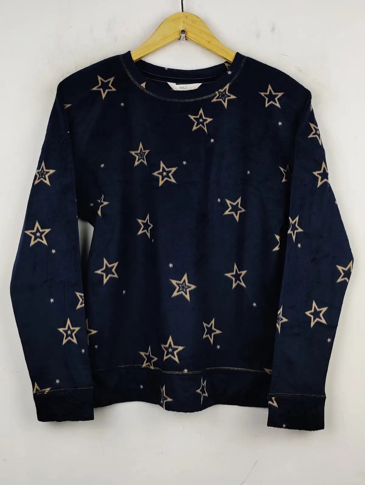 Buy online pre-used pre-loved 100% authentic & Original branded Marks & Spencer (PJ-683) available in Pakistan. Top international brands avilable.