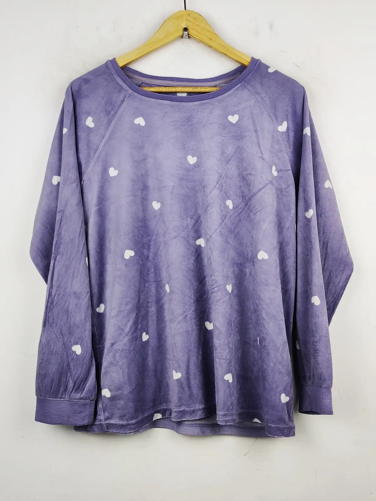 Buy online pre-used pre-loved 100% authentic & Original branded Love To Lounge (PJ-694) available in Pakistan. Top international brands avilable.
