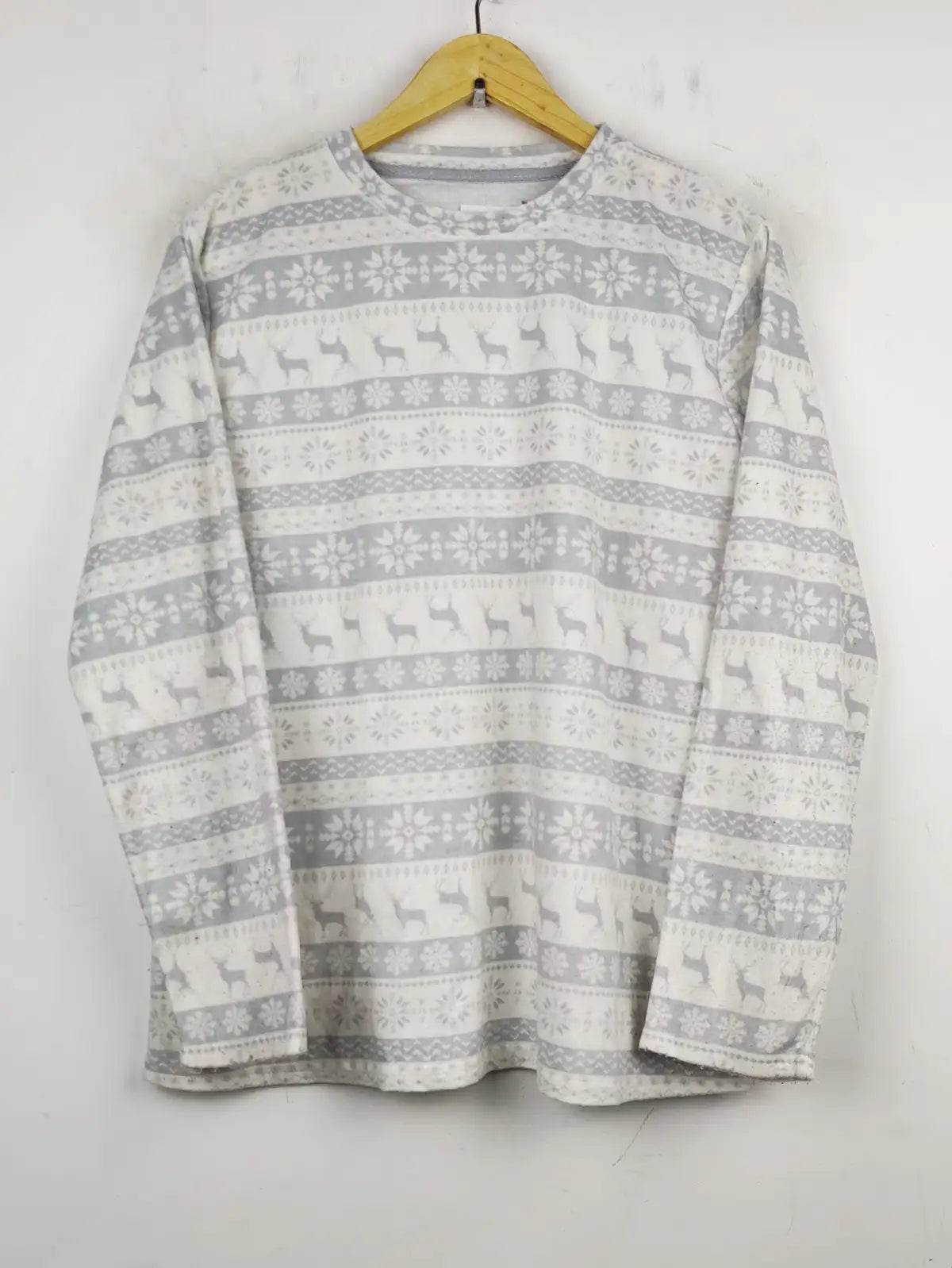 Buy online pre-used pre-loved 100% authentic & Original branded Unknown Brand (PJ-696) available in Pakistan. Top international brands avilable.