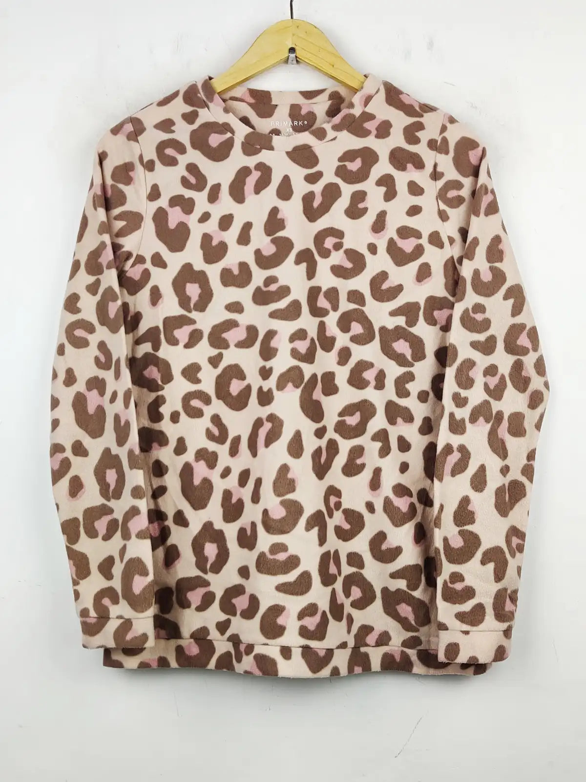 Buy online pre-used pre-loved 100% authentic & Original branded Primark (PJ-700) available in Pakistan. Top international brands avilable.