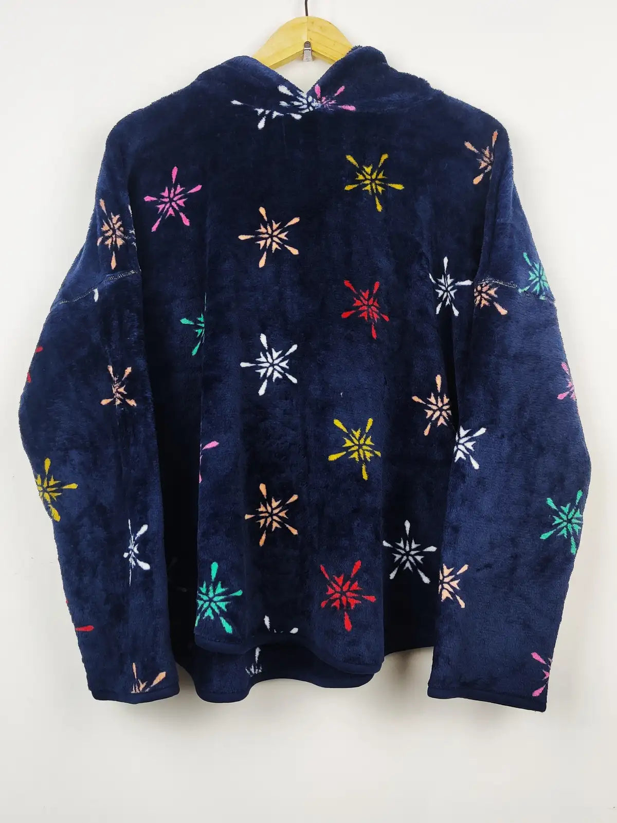 Buy online pre-used pre-loved 100% authentic & Original branded Marks & Spencer (PJ-722) available in Pakistan. Top international brands avilable.