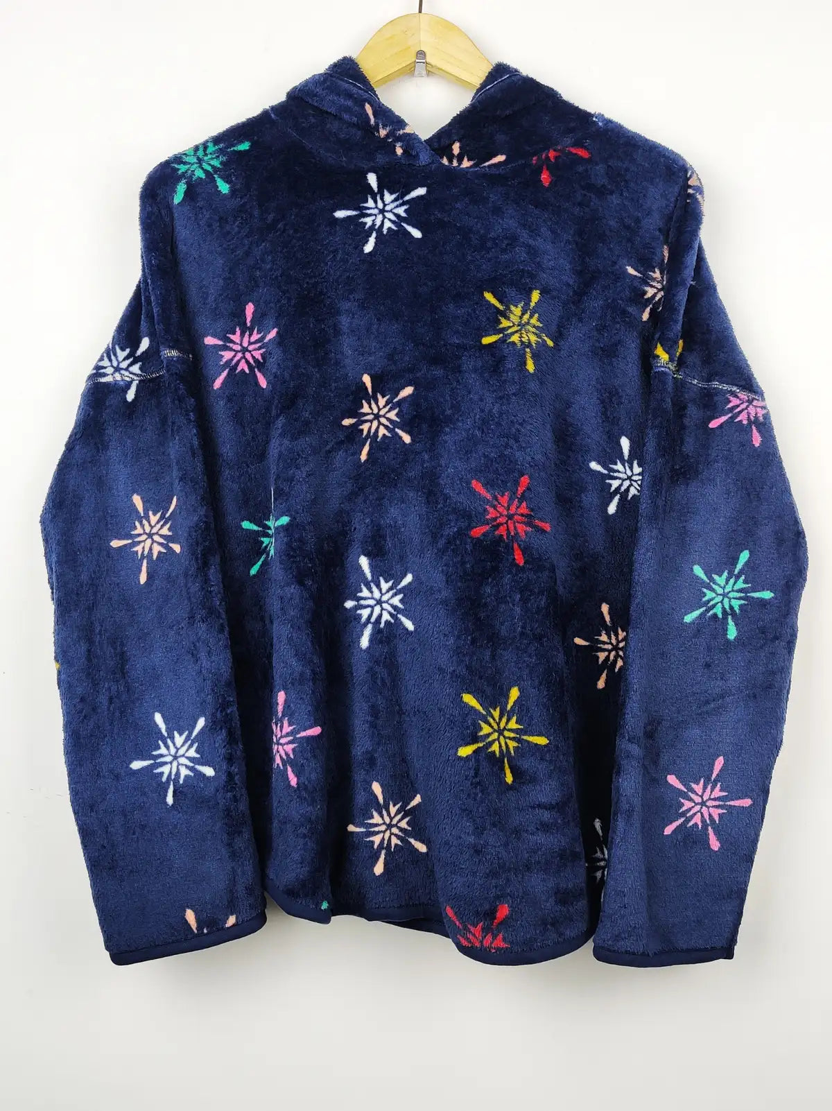 Buy online pre-used pre-loved 100% authentic & Original branded Marks & Spencer (PJ-734) available in Pakistan. Top international brands avilable.