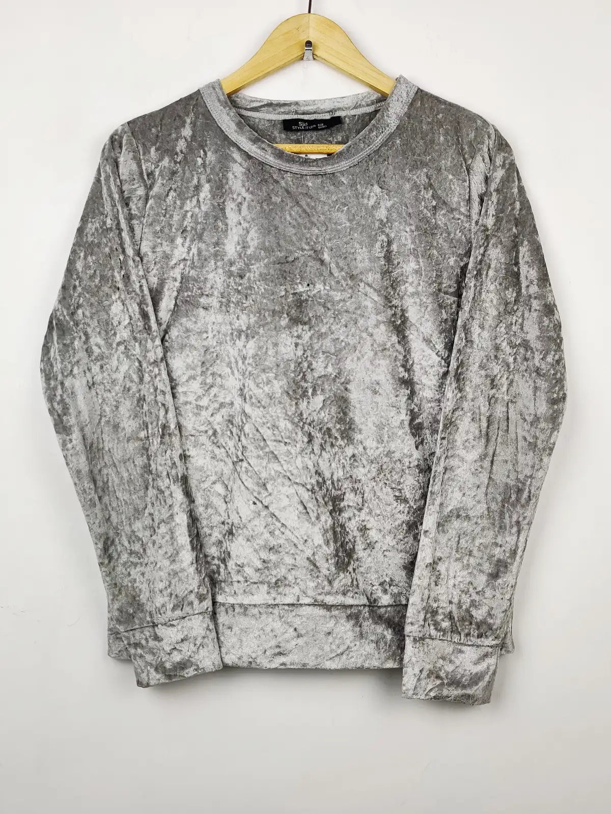 Buy online pre-used pre-loved 100% authentic & Original branded Styleit Up (PJ-738) available in Pakistan. Top international brands avilable.