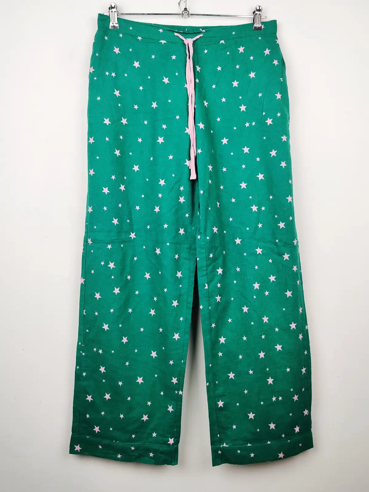 Hush (PJ-764)