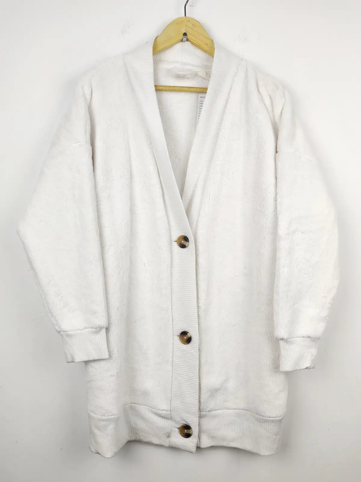 Buy online pre-used pre-loved 100% authentic & Original branded Marks & Spencer (PJ-927) available in Pakistan. Top international brands avilable.
