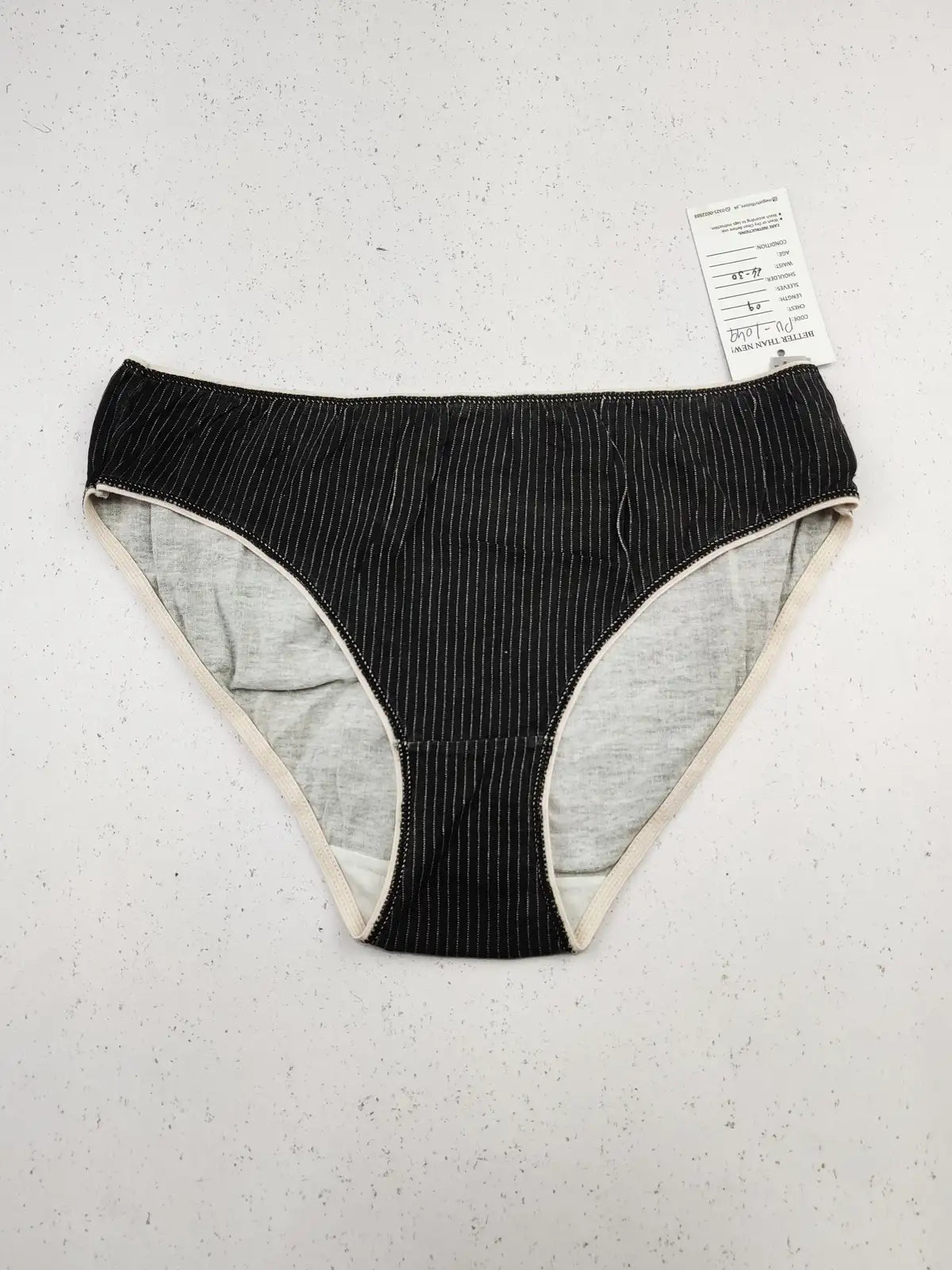 Buy online pre-used pre-loved 100% authentic & Original branded Secret Possessions (PU-1049) available in Pakistan. Top international brands avilable.