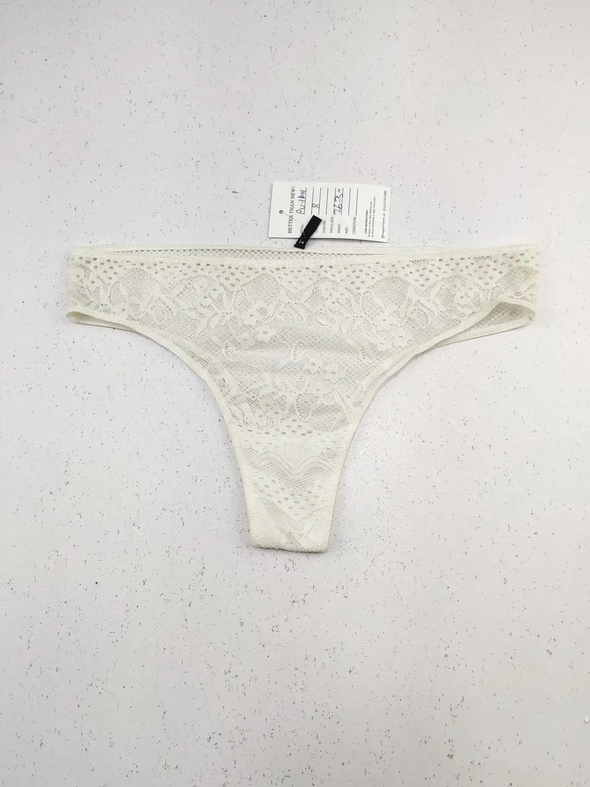 Buy online pre-used pre-loved 100% authentic & Original branded Unknown Brand (PU-1101) available in Pakistan. Top international brands avilable.