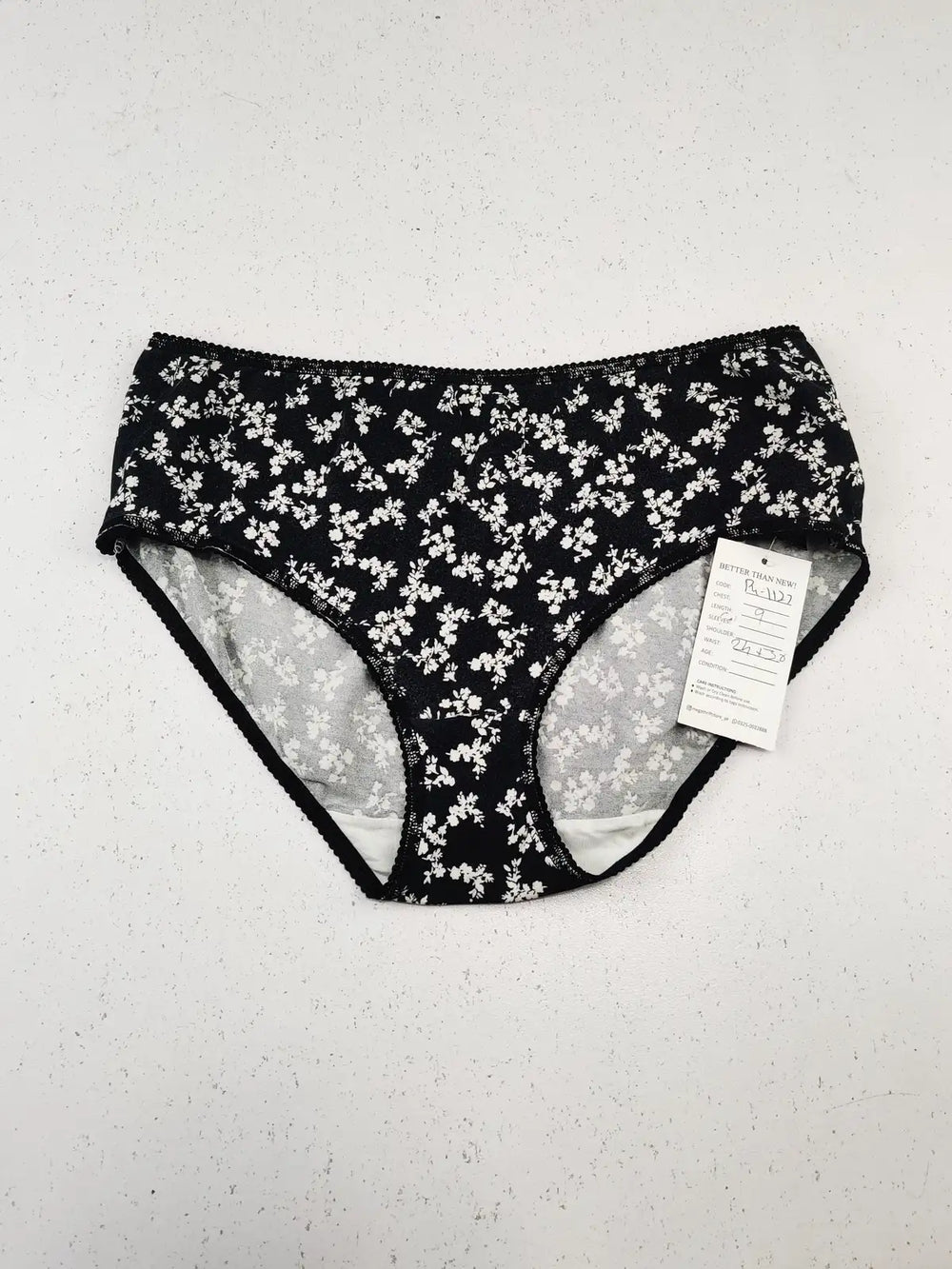 Buy online pre-used pre-loved 100% authentic & Original branded Marks & Spencer (PU-1127) available in Pakistan. Top international brands avilable.