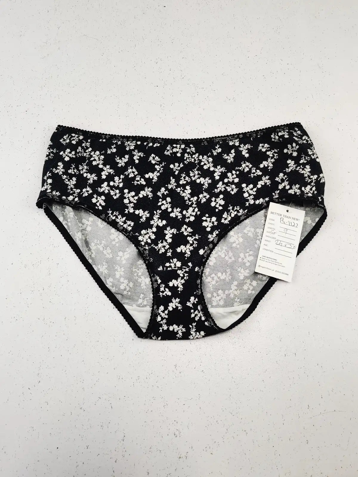 Buy online pre-used pre-loved 100% authentic & Original branded Marks & Spencer (PU-1127) available in Pakistan. Top international brands avilable.