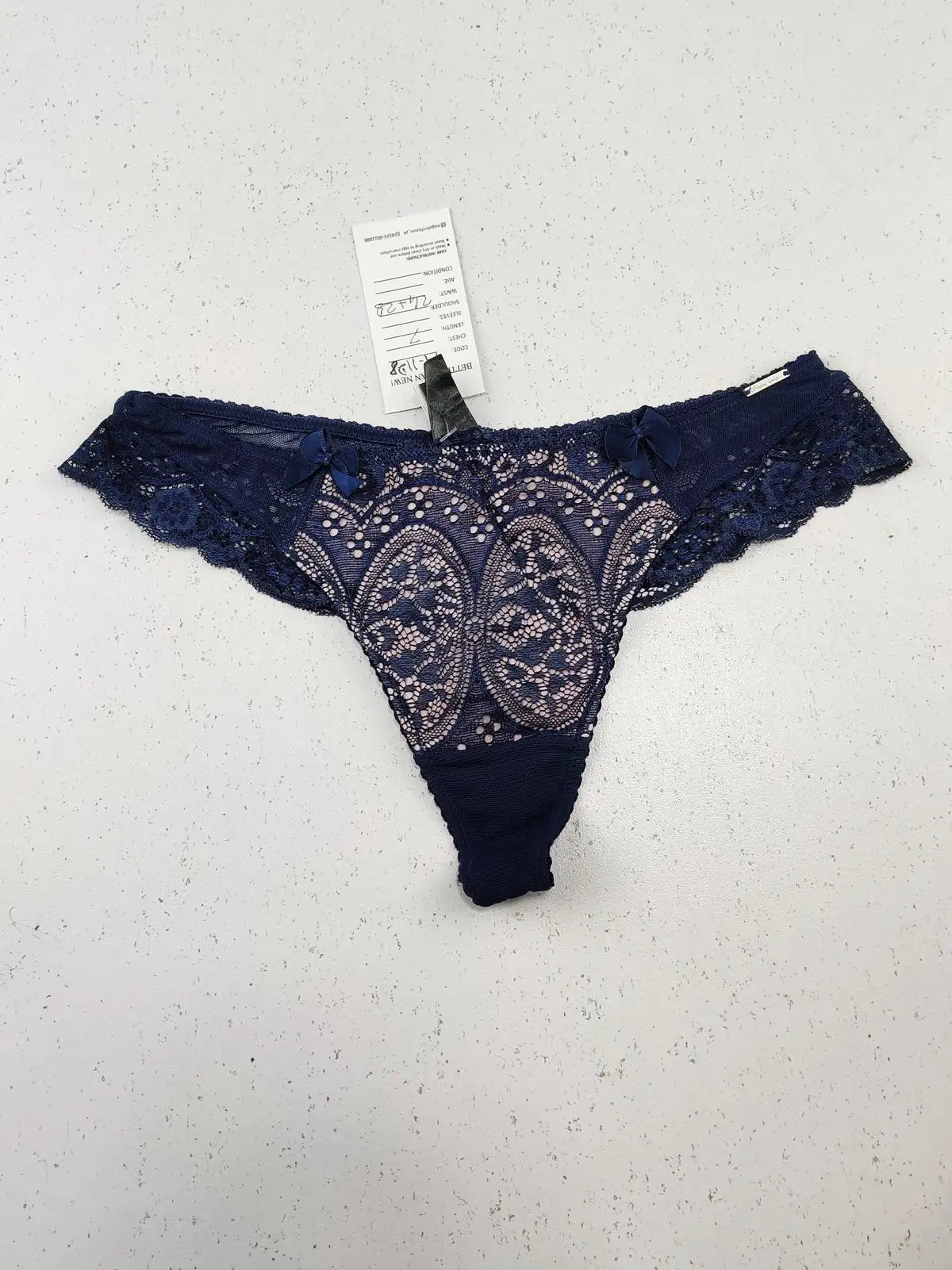 Buy online pre-used pre-loved 100% authentic & Original branded Boux Avenue (PU-1128) available in Pakistan. Top international brands avilable.