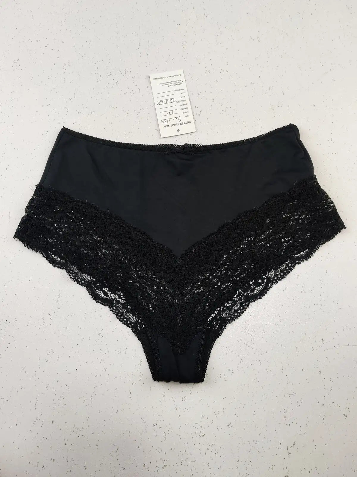 Buy online pre-used pre-loved 100% authentic & Original branded Unknown Brand (PU-1164) available in Pakistan. Top international brands avilable.