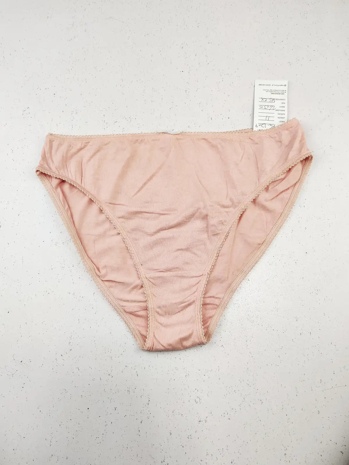 Buy online pre-used pre-loved 100% authentic & Original branded Unknown Brand (PU-1209) available in Pakistan. Top international brands avilable.