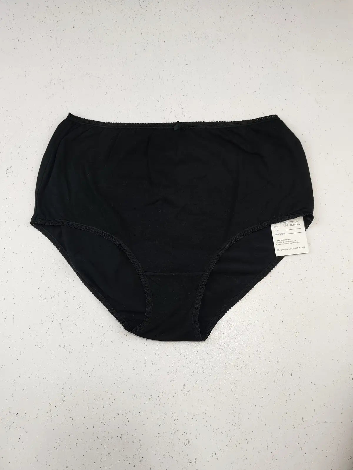 Buy online pre-used pre-loved 100% authentic & Original branded Marks & Spencer (PU-1226) available in Pakistan. Top international brands avilable.