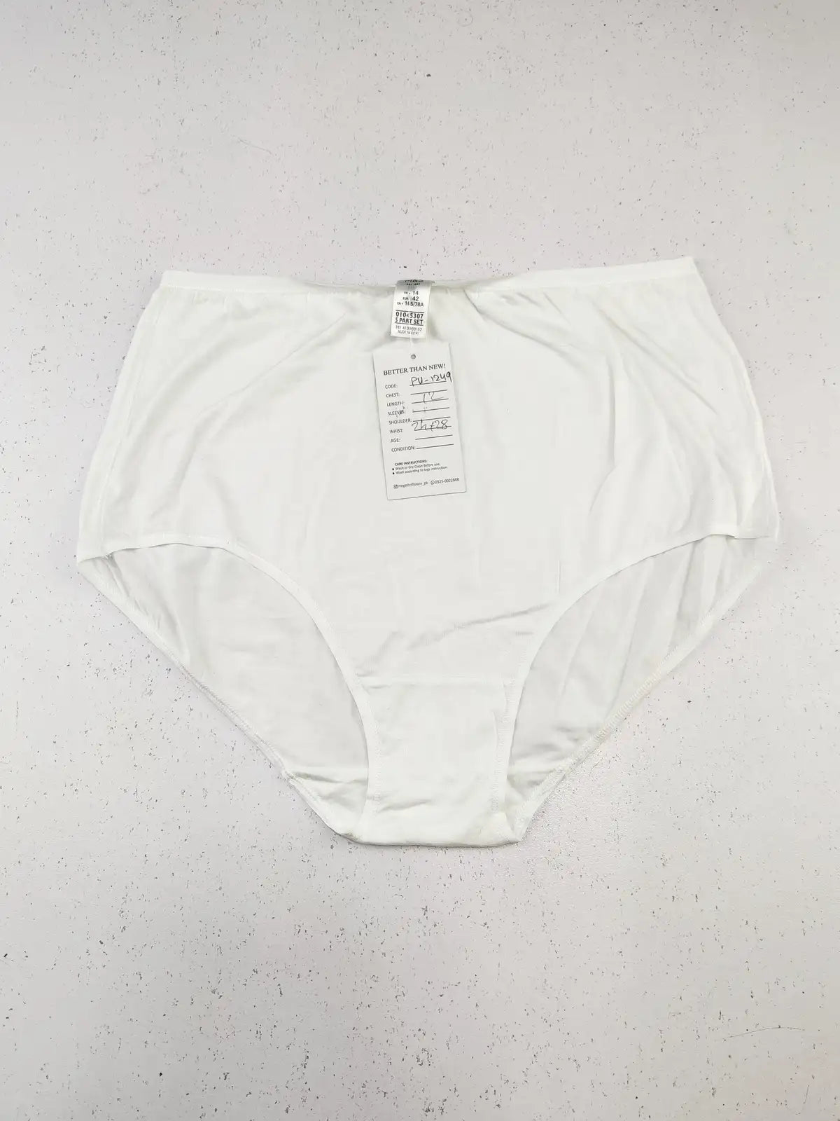 Buy online pre-used pre-loved 100% authentic & Original branded Marks & Spencer (PU-1249) available in Pakistan. Top international brands avilable.