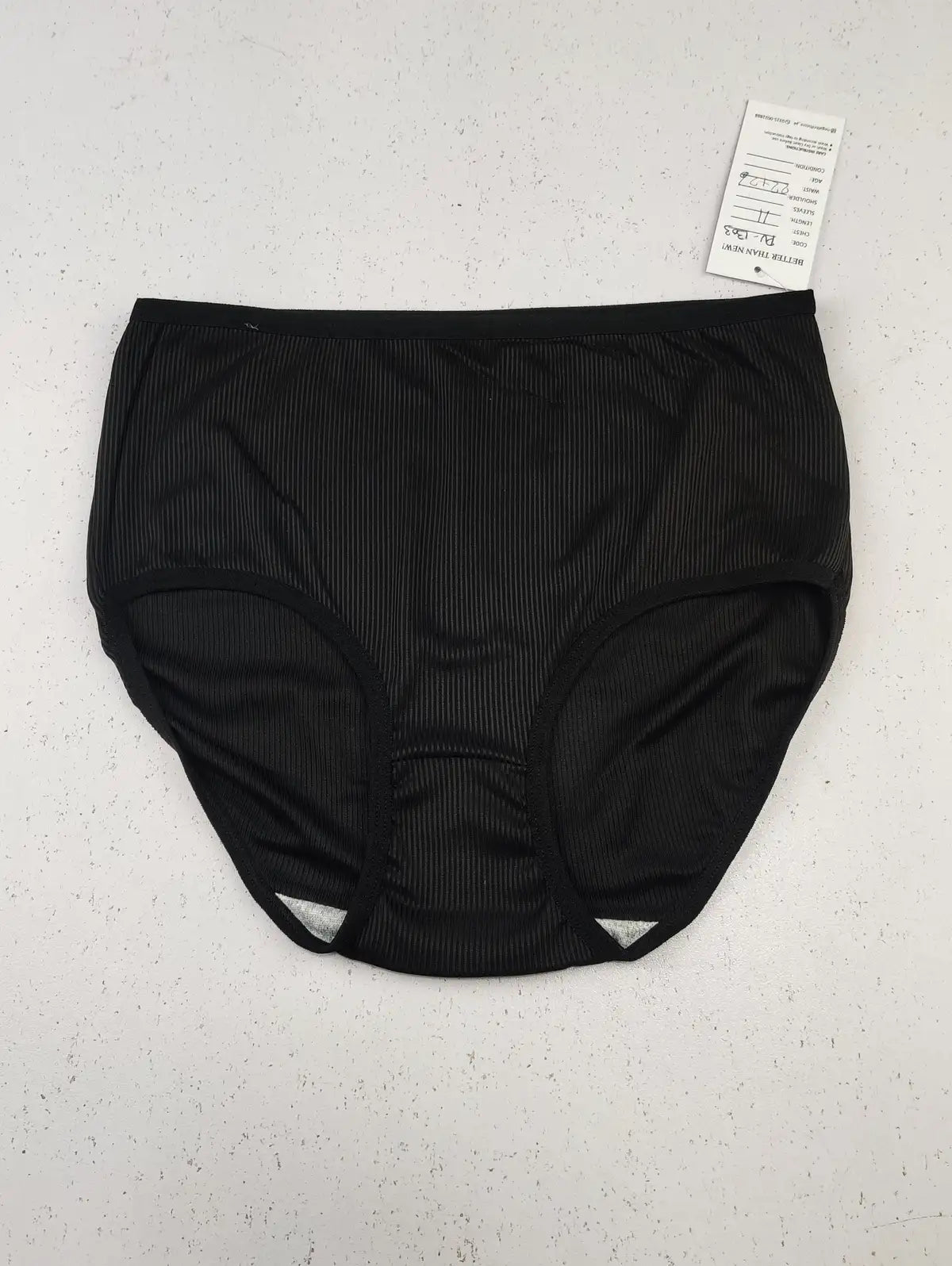 Buy online pre-used pre-loved 100% authentic & Original branded Unknown Brand (PU-1303) available in Pakistan. Top international brands avilable.