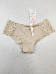 Buy online pre-used pre-loved 100% authentic & Original branded Victoria'S Secret (PU-1304) available in Pakistan. Top international brands avilable.