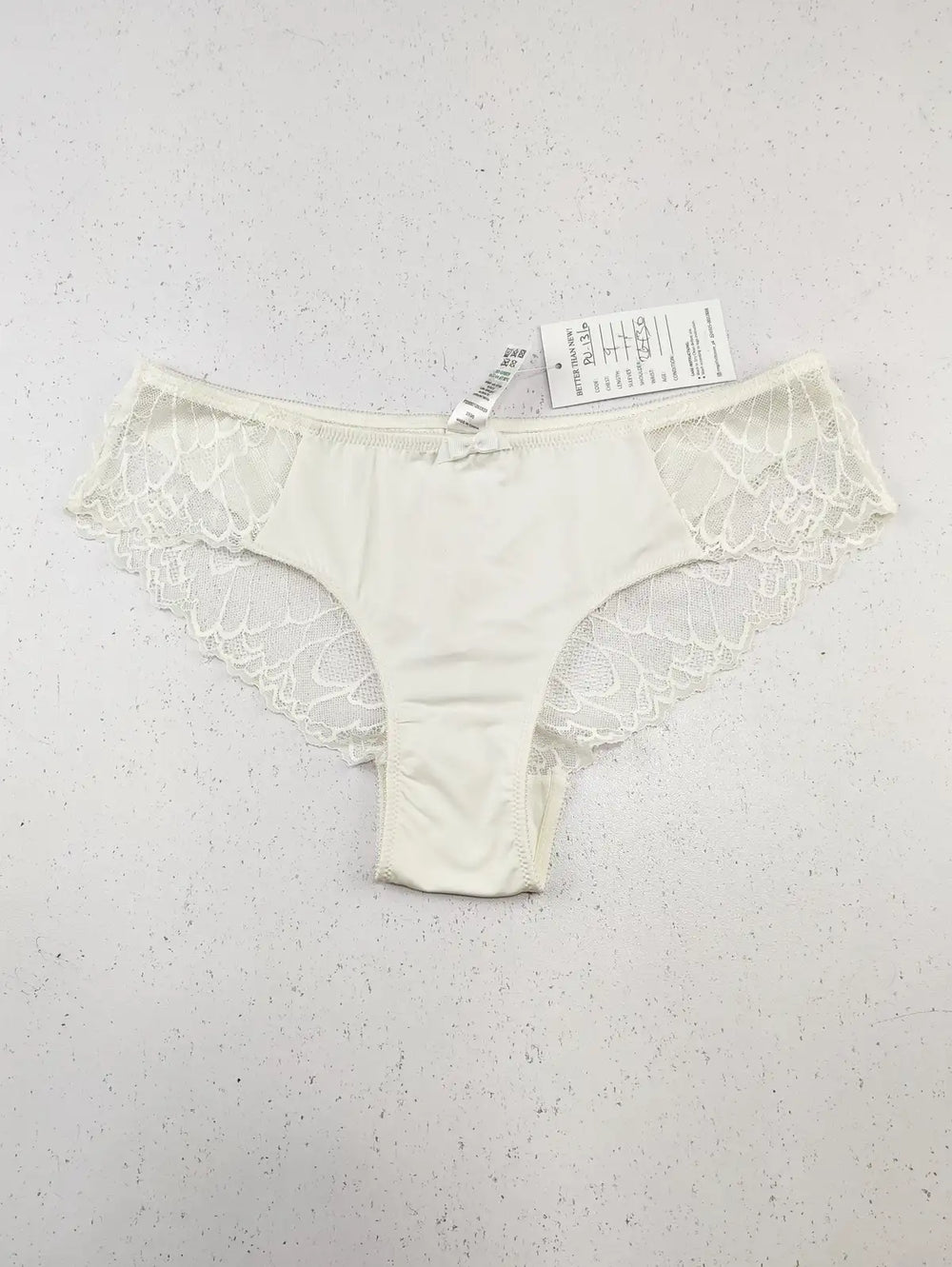 Buy online pre-used pre-loved 100% authentic & Original branded Unknown Brand (PU-1310) available in Pakistan. Top international brands avilable.