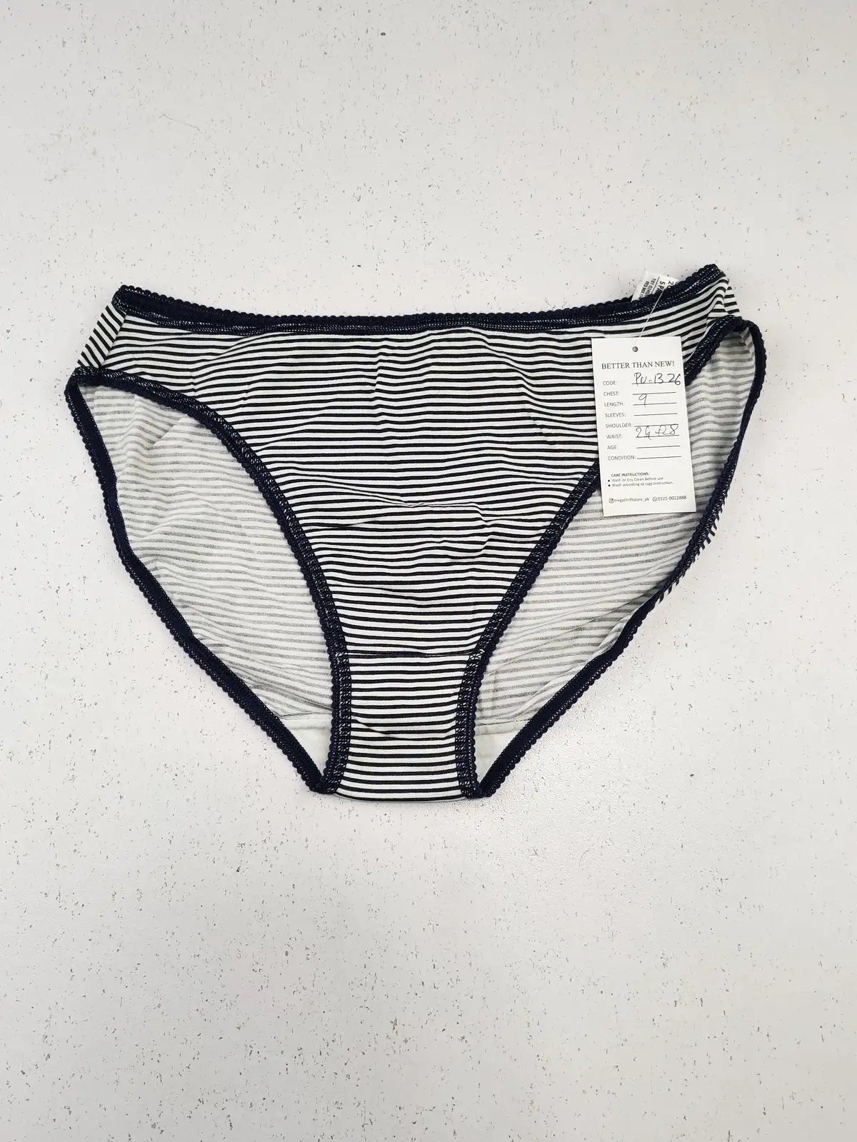 Buy online pre-used pre-loved 100% authentic & Original branded Marks & Spencer (PU-1326) available in Pakistan. Top international brands avilable.