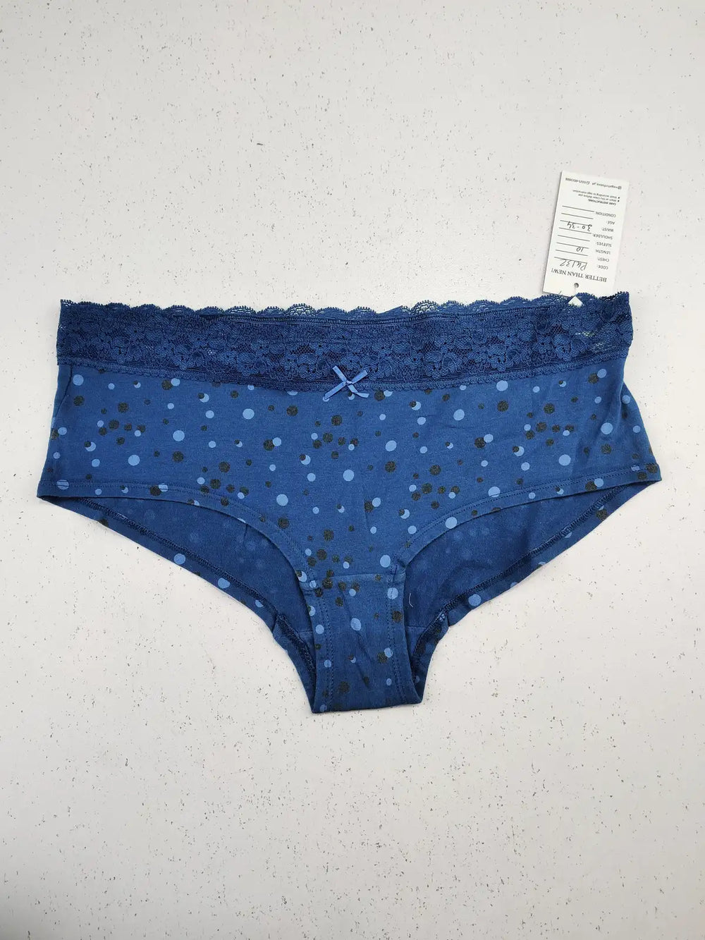 Buy online pre-used pre-loved 100% authentic & Original branded Marks & Spencer (PU-132) available in Pakistan. Top international brands avilable.