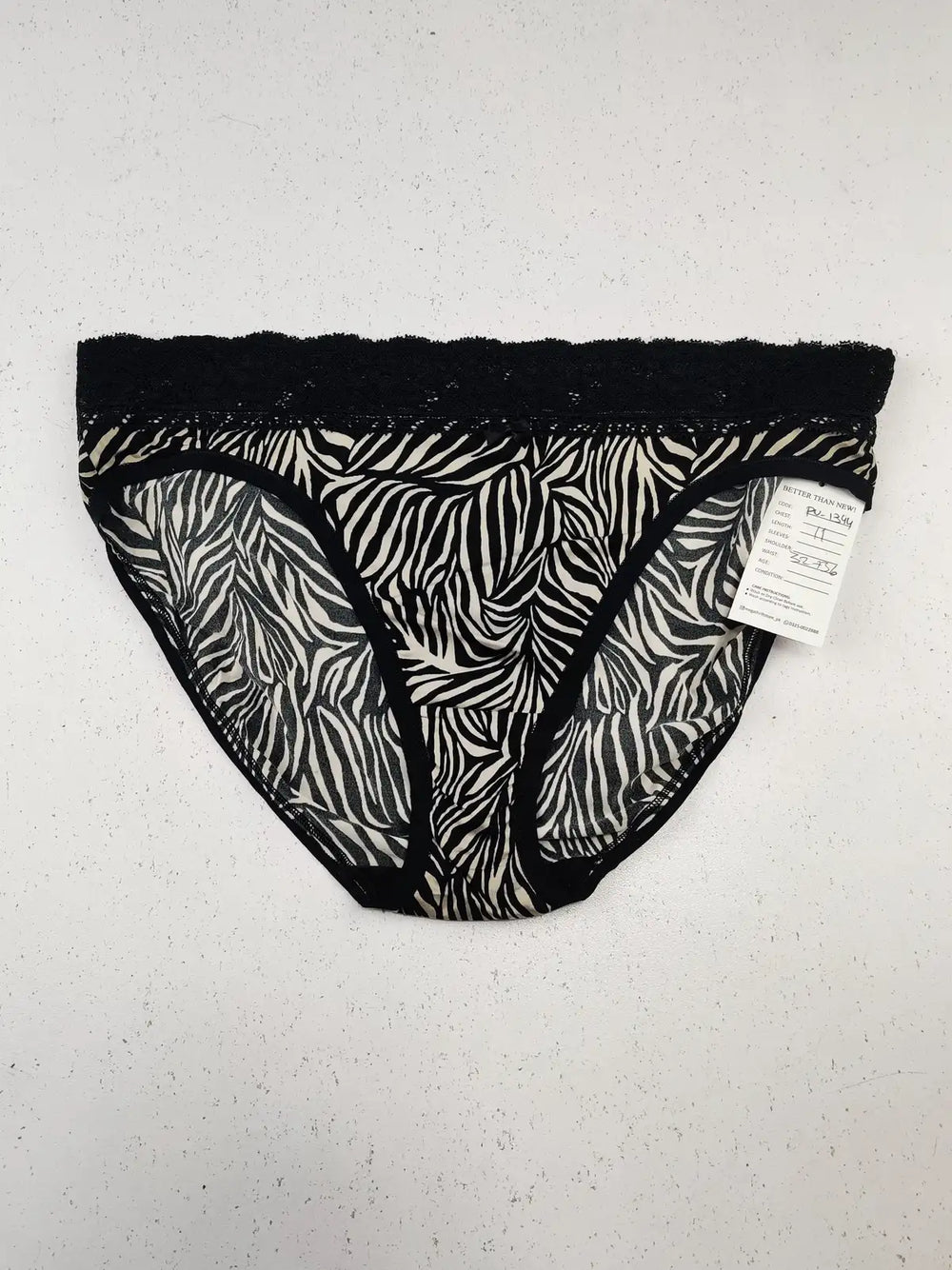 Buy online pre-used pre-loved 100% authentic & Original branded Unknown Brand (PU-1344) available in Pakistan. Top international brands avilable.