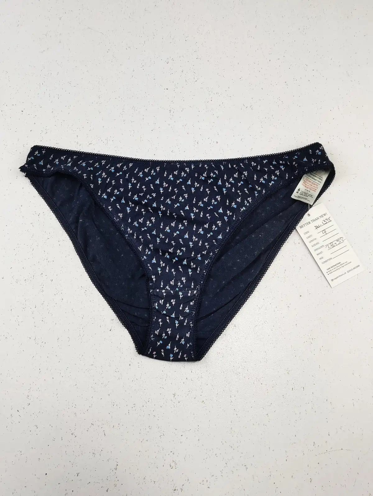 Buy online pre-used pre-loved 100% authentic & Original branded F&F (PU-1345) available in Pakistan. Top international brands avilable.