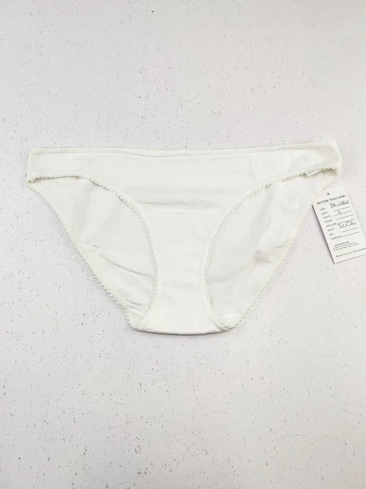Buy online pre-used pre-loved 100% authentic & Original branded Marks & Spencer (PU-1352) available in Pakistan. Top international brands avilable.