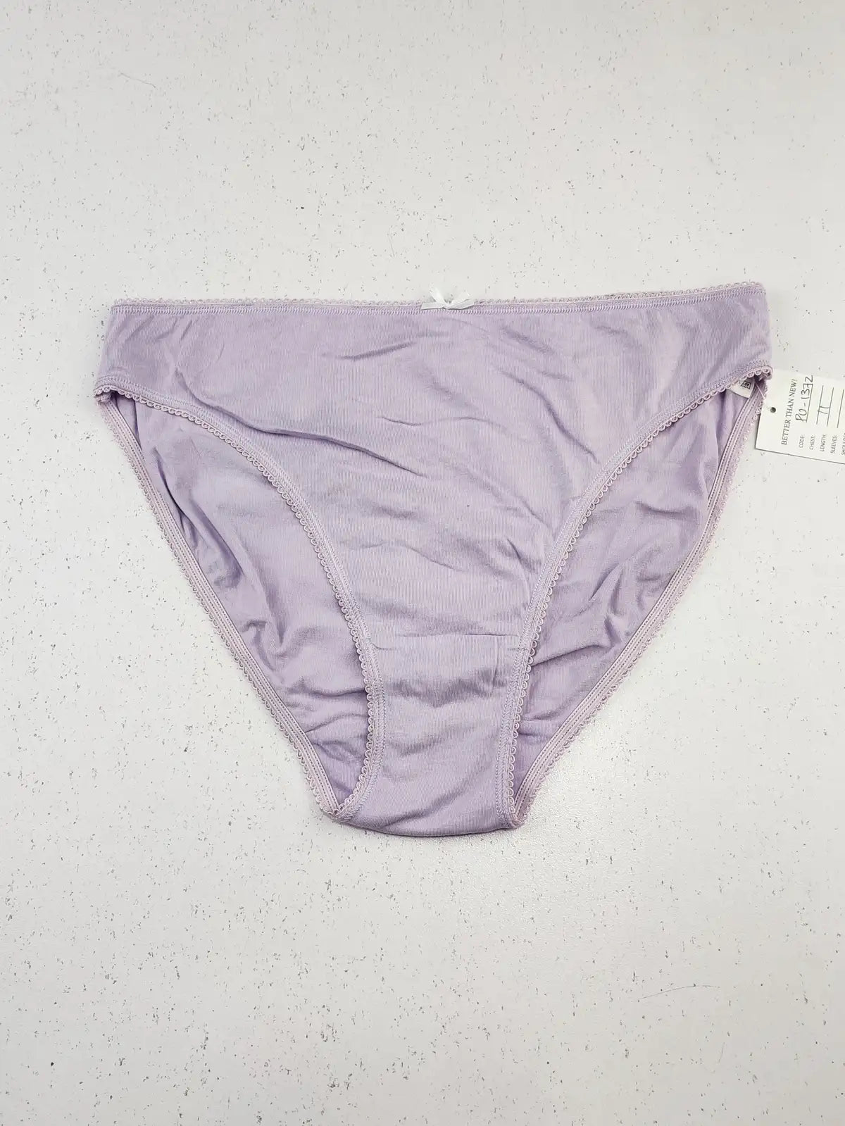 Buy online pre-used pre-loved 100% authentic & Original branded Unknown Brand (PU-1372) available in Pakistan. Top international brands avilable.