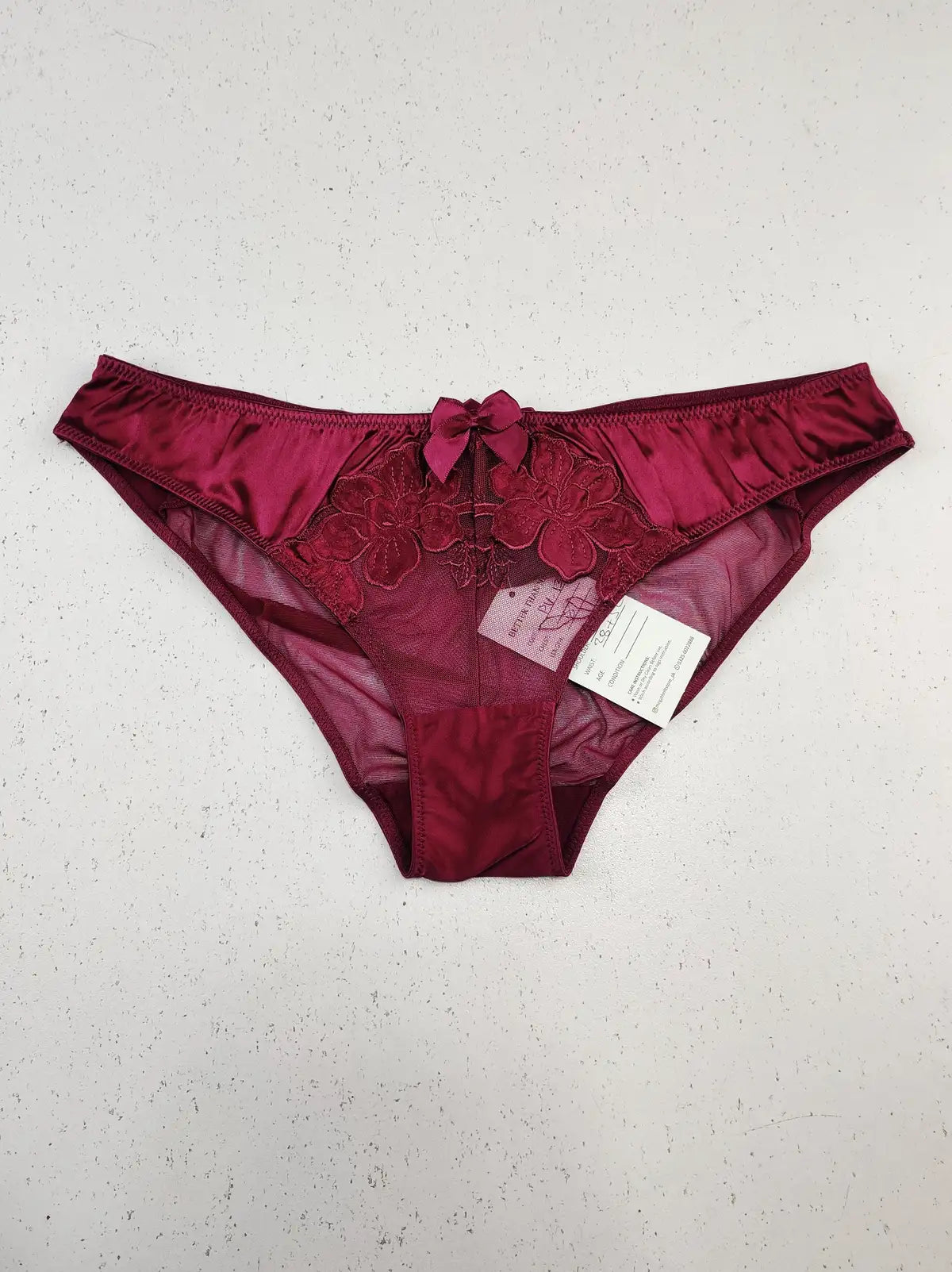 Buy online pre-used pre-loved 100% authentic & Original branded Jemmy Pakhim (PU-1376) available in Pakistan. Top international brands avilable.