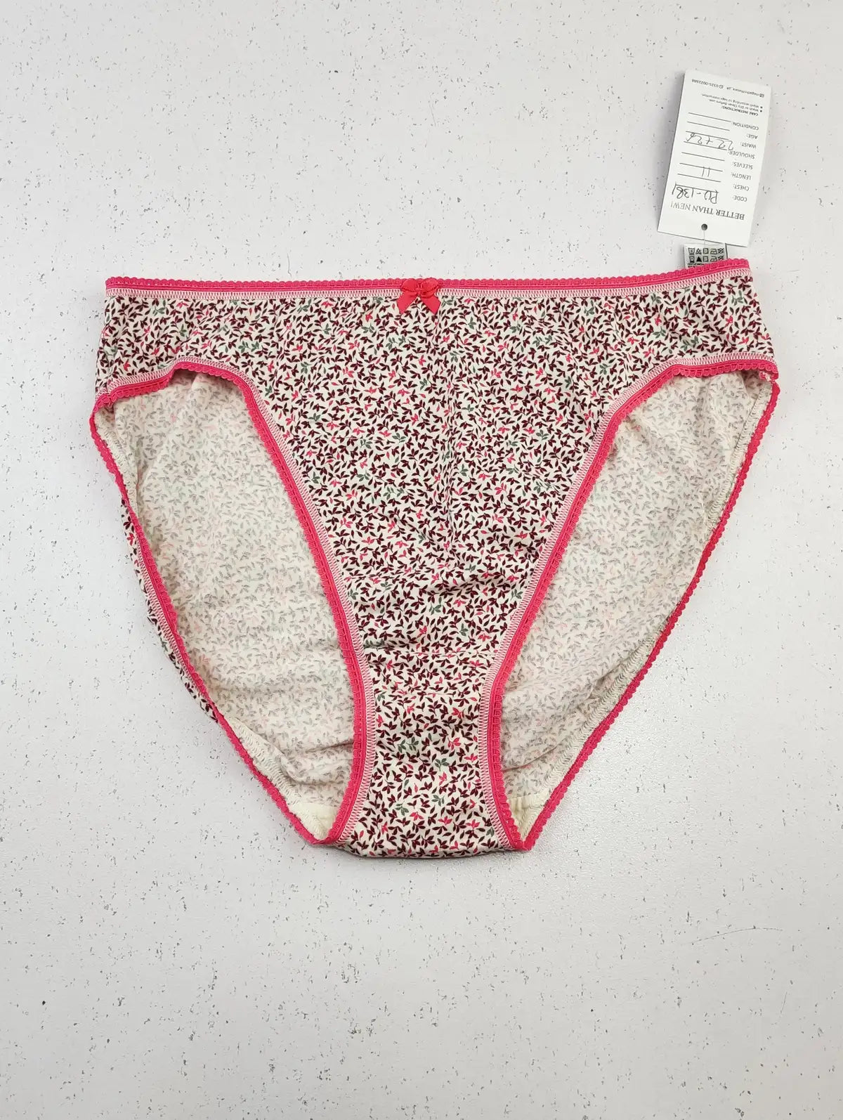 Buy online pre-used pre-loved 100% authentic & Original branded Marks & Spencer (PU-1381) available in Pakistan. Top international brands avilable.