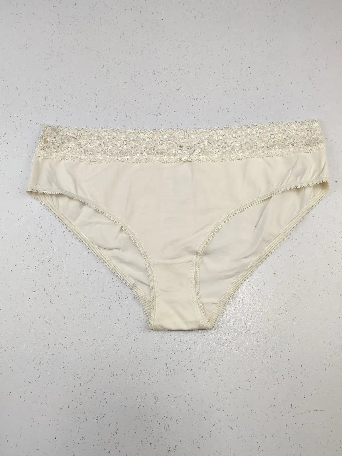 Buy online pre-used pre-loved 100% authentic & Original branded Secret Possessions (PU-1415) available in Pakistan. Top international brands avilable.