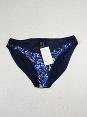 Buy online pre-used pre-loved 100% authentic & Original branded Marks & Spencer (PU-142) available in Pakistan. Top international brands avilable.