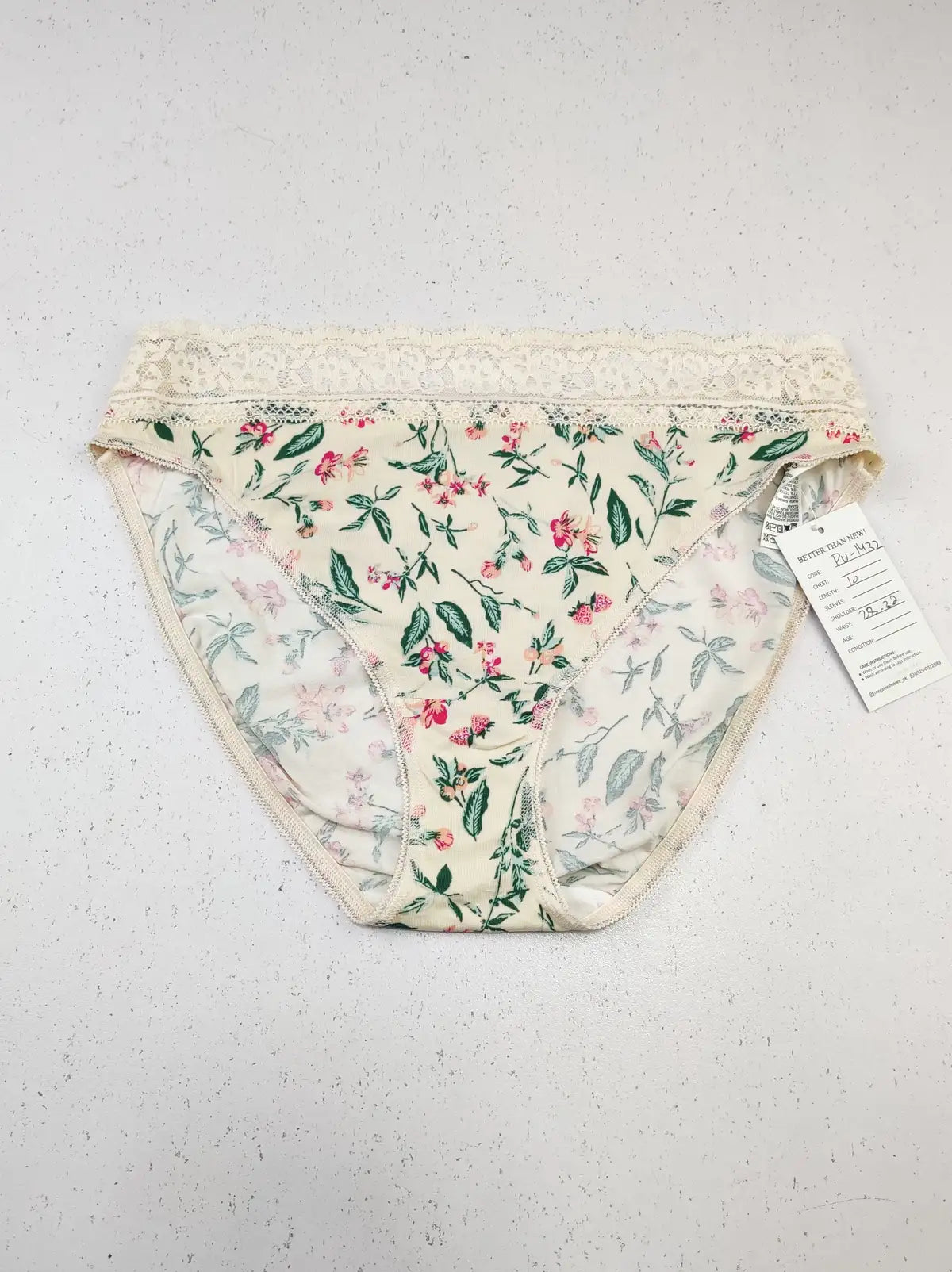Buy online pre-used pre-loved 100% authentic & Original branded Marks & Spencer (PU-1432) available in Pakistan. Top international brands avilable.