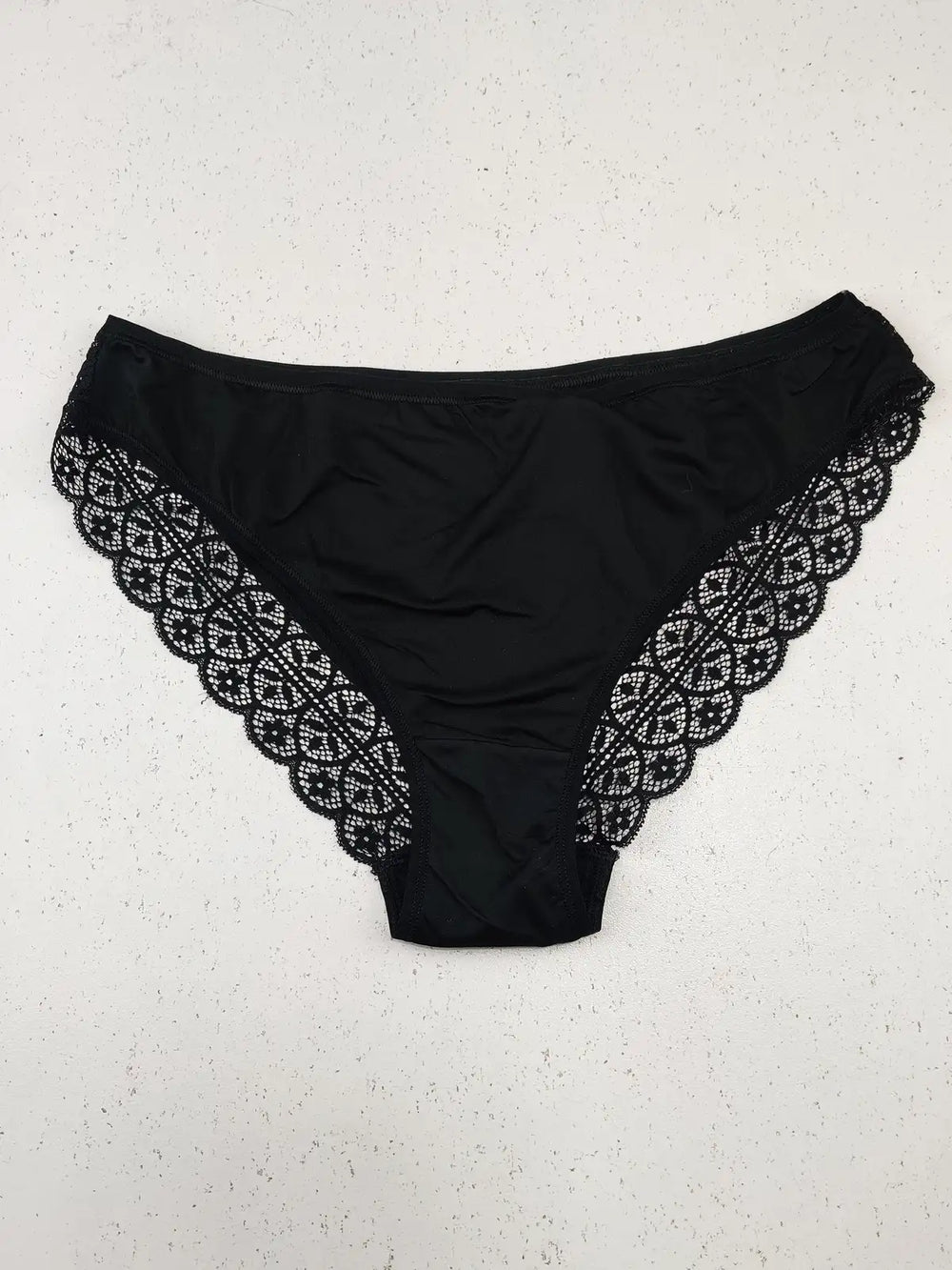 Buy online pre-used pre-loved 100% authentic & Original branded F&F (PU-1442) available in Pakistan. Top international brands avilable.