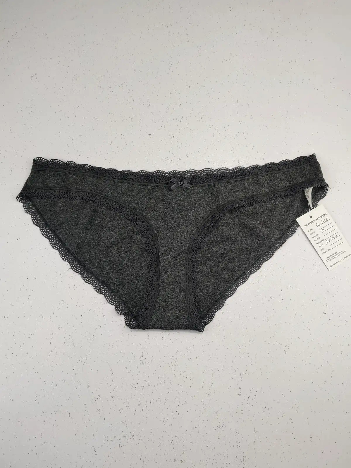 Buy online pre-used pre-loved 100% authentic & Original branded Marks & Spencer (PU-147) available in Pakistan. Top international brands avilable.
