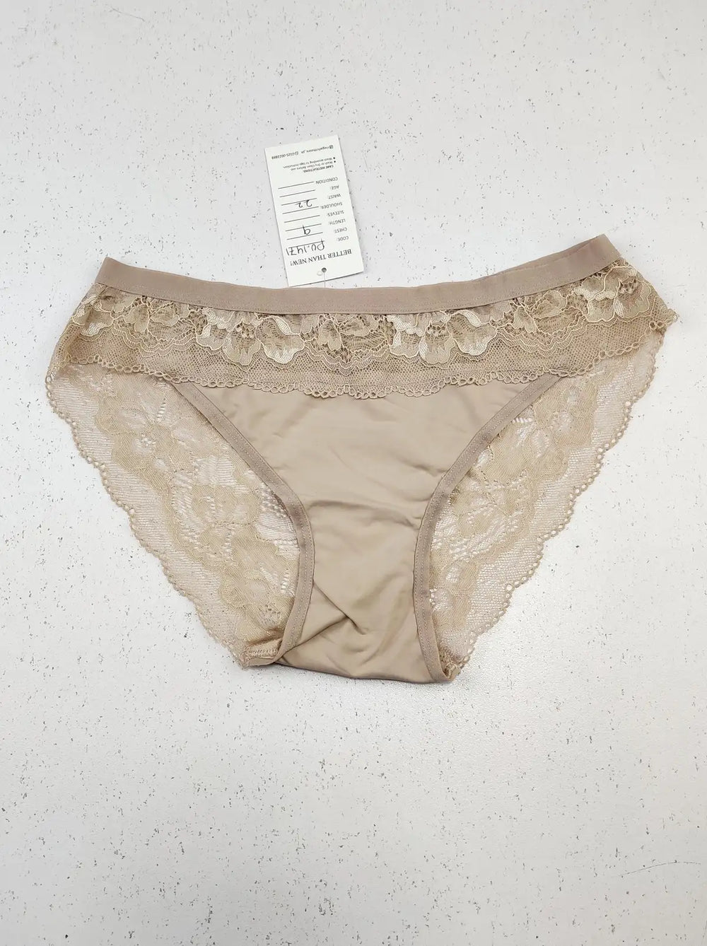Buy online pre-used pre-loved 100% authentic & Original branded Unknown Brand (PU-1471) available in Pakistan. Top international brands avilable.