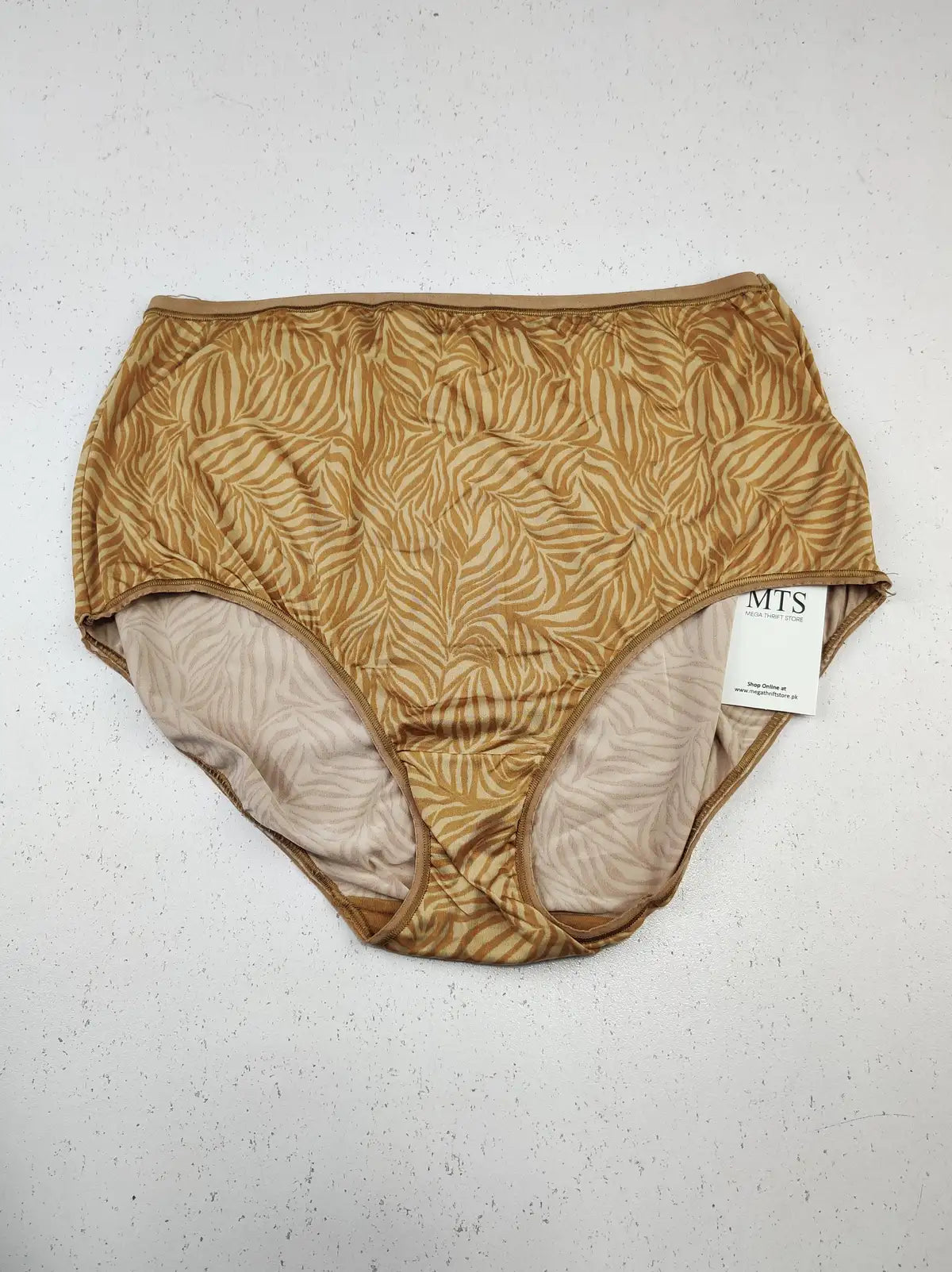 Buy online pre-used pre-loved 100% authentic & Original branded Marks & Spencer (PU-1477) available in Pakistan. Top international brands avilable.