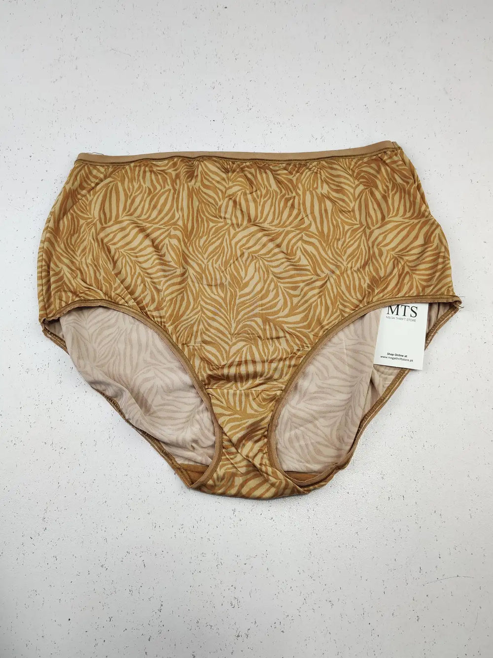 Buy online pre-used pre-loved 100% authentic & Original branded Marks & Spencer (PU-1477) available in Pakistan. Top international brands avilable.