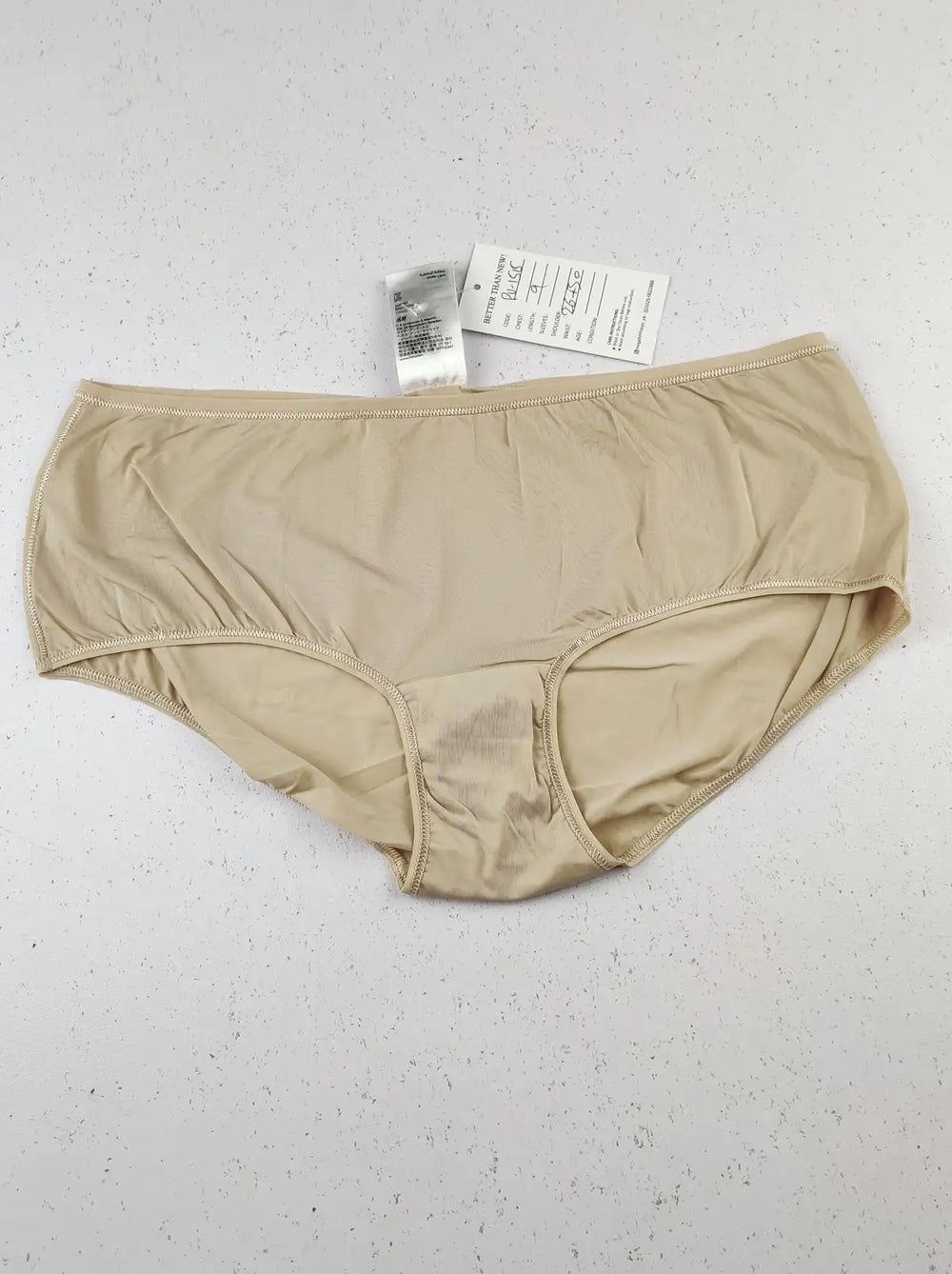 Buy online pre-used pre-loved 100% authentic & Original branded H&M (PU-1515) available in Pakistan. Top international brands avilable.