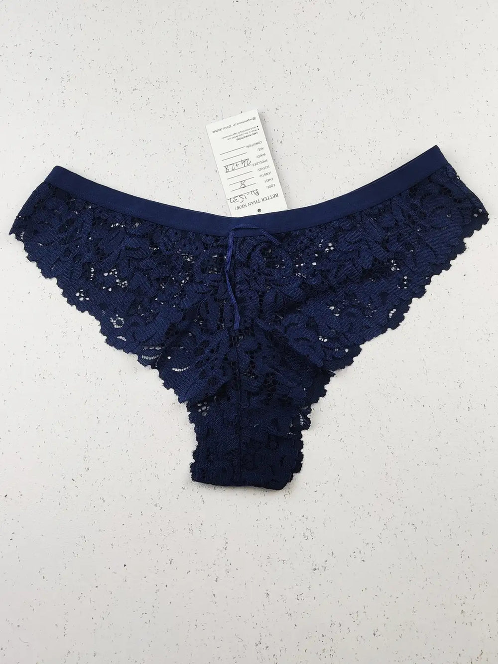 Buy online pre-used pre-loved 100% authentic & Original branded Unknown Brand (PU-1532) available in Pakistan. Top international brands avilable.
