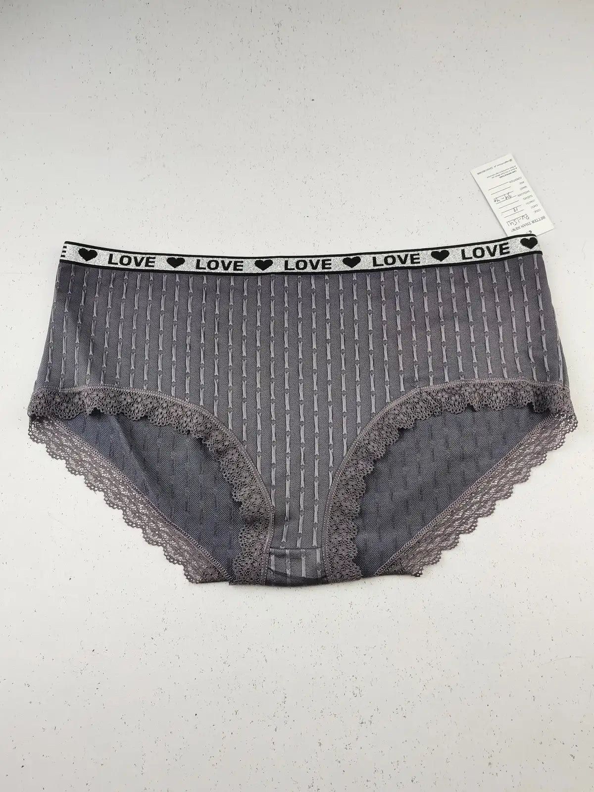 Buy online pre-used pre-loved 100% authentic & Original branded Unknown Brand (PU-1541) available in Pakistan. Top international brands avilable.