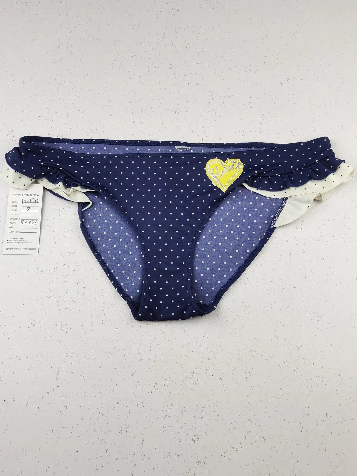 Buy online pre-used pre-loved 100% authentic & Original branded Unknown Brand (PU-1543) available in Pakistan. Top international brands avilable.