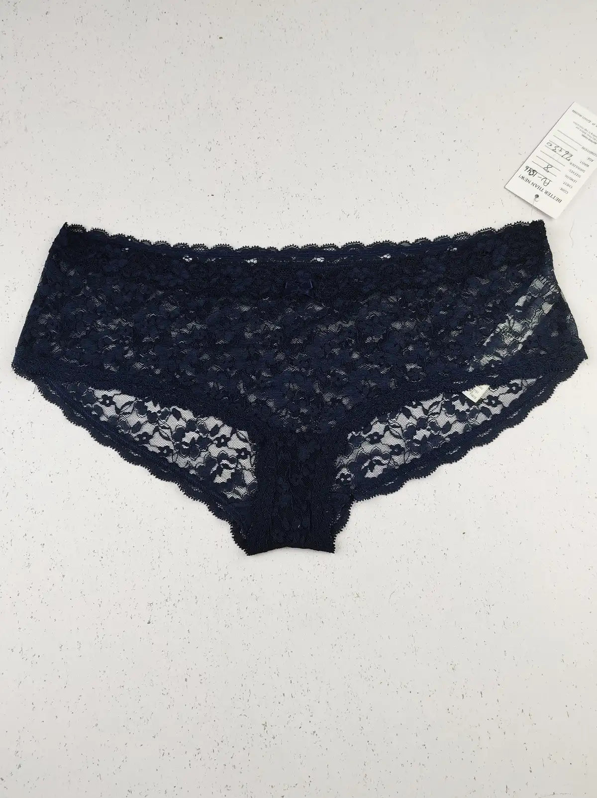 Buy online pre-used pre-loved 100% authentic & Original branded Marks & Spencer (PU-1546) available in Pakistan. Top international brands avilable.