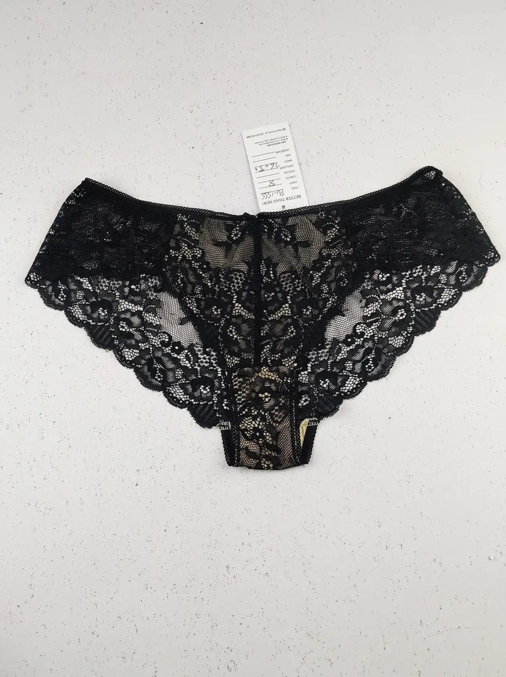 Buy online pre-used pre-loved 100% authentic & Original branded Unknown Brand (PU-1555) available in Pakistan. Top international brands avilable.
