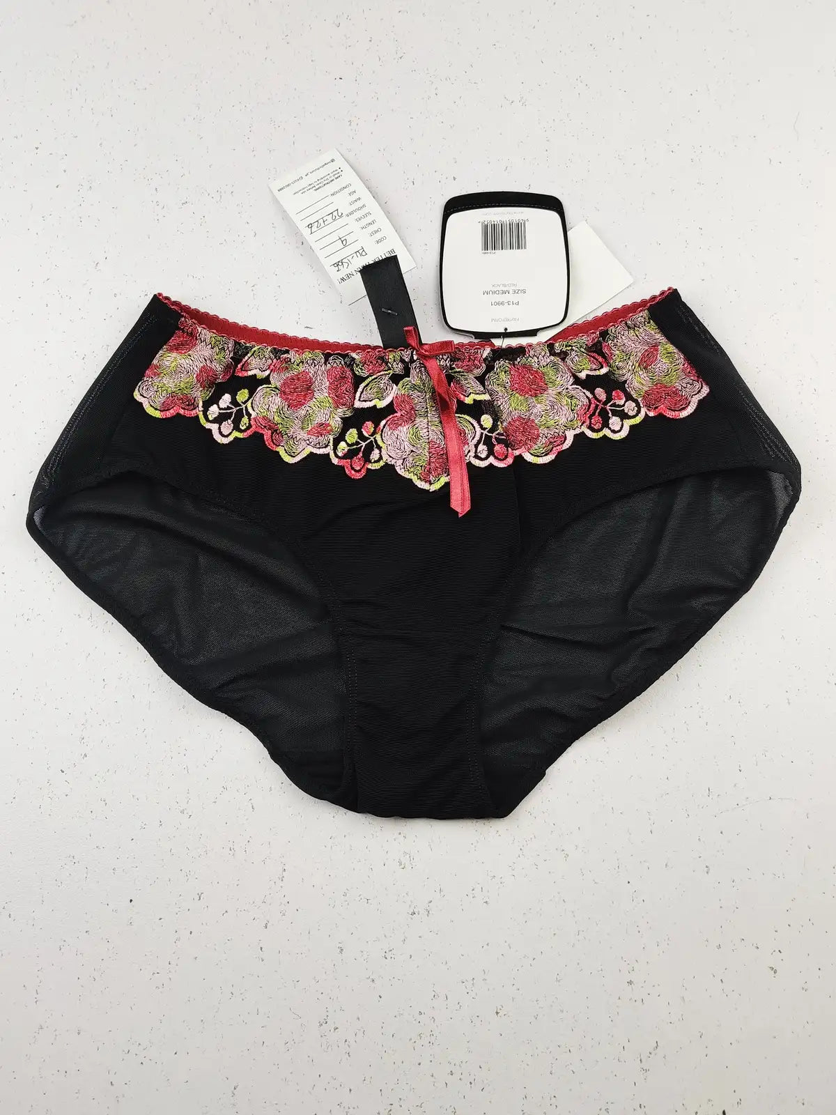 Buy online pre-used pre-loved 100% authentic & Original branded Fayreform (PU-1566) available in Pakistan. Top international brands avilable.
