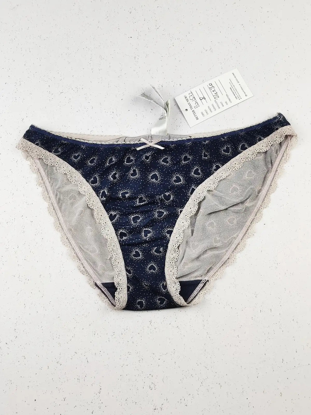 Buy online pre-used pre-loved 100% authentic & Original branded Marks & Spencer (PU-1572) available in Pakistan. Top international brands avilable.